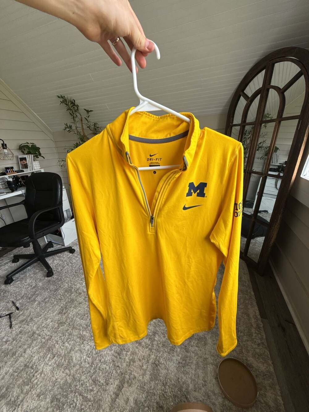 Nike Michigan Wolverines Dri-FIT Quarter Zip Long Sleeve Pullover Size Large - Picture 5 of 6